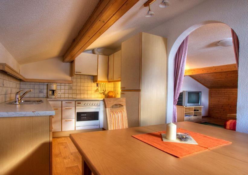 Ferienhaus Bergkristall Pettneu am Arlberg Eksteriør bilde