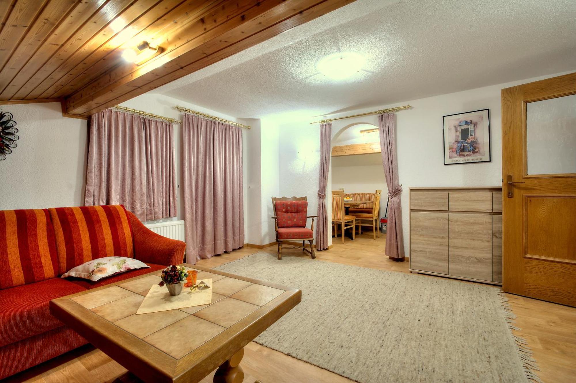 Ferienhaus Bergkristall Pettneu am Arlberg Rom bilde